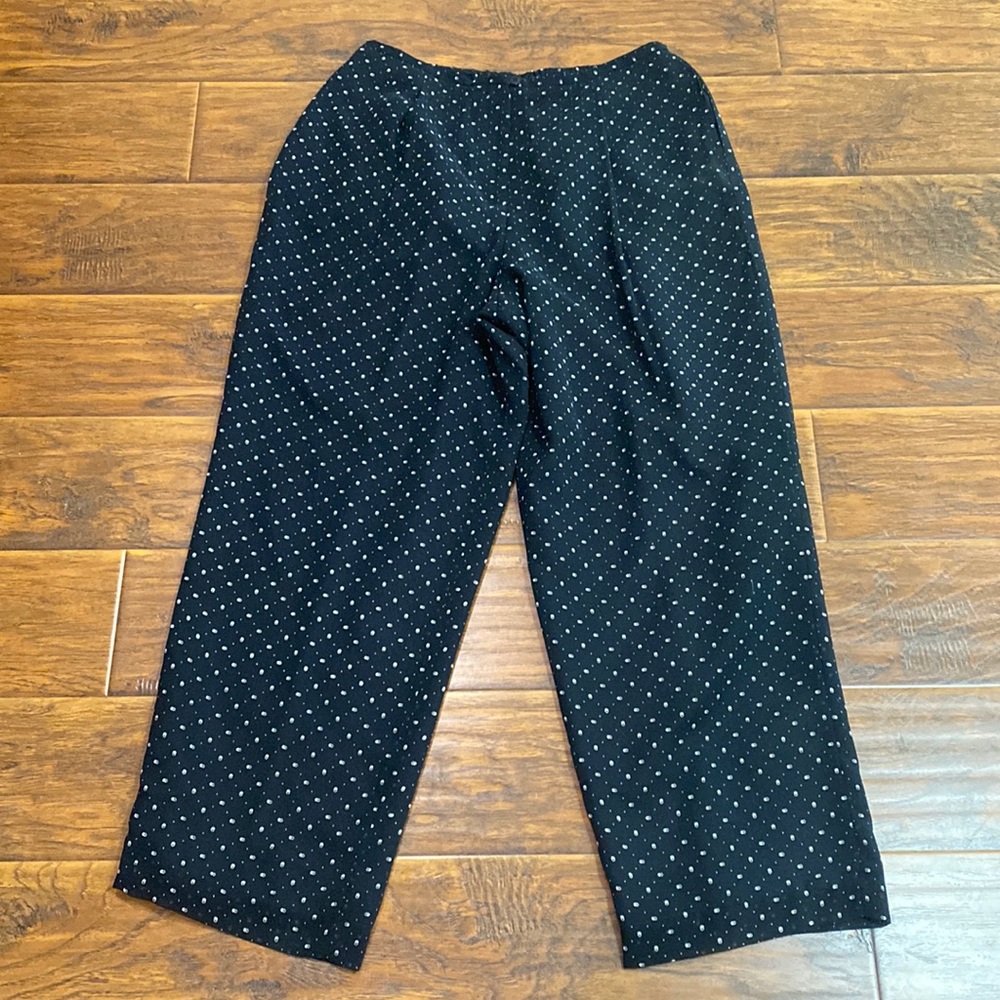 Leslie Fay high waisted black and white pleated print pant size 18